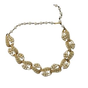 Vintage 16" Coro White Glass Bead and Gold-Tone Leaf choker